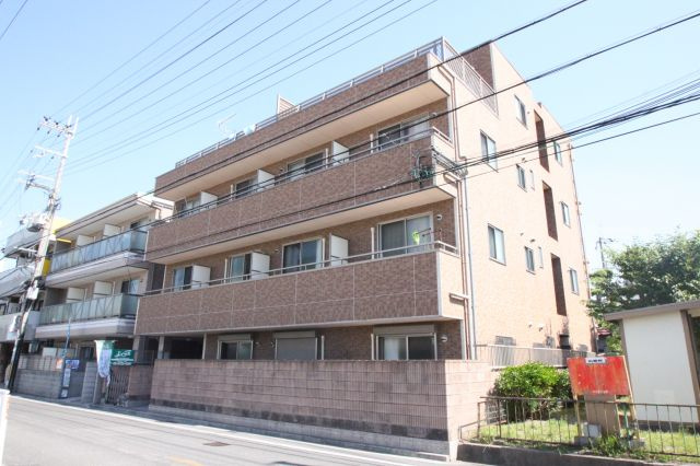 セレブ小若江の外観