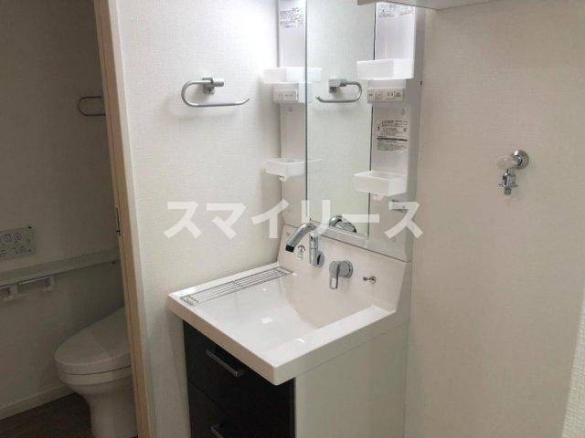 ドミール西初石B棟の洗面所