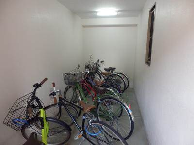 いぶきの家の駐車場|駐輪場