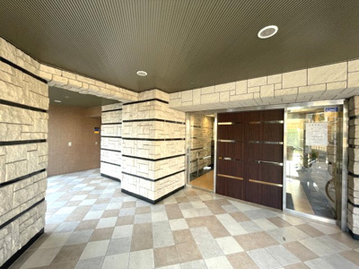 【エントランス】 | ルネ白鷺 | ゆとりのあるエントランスです