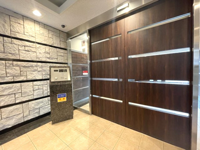 【エントランス】 | ルネ白鷺 | ゆとりのあるエントランスです