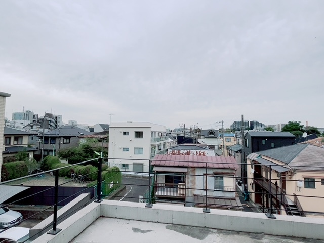 【バルコニー】 | ウェルスクエアイズム三軒茶屋
