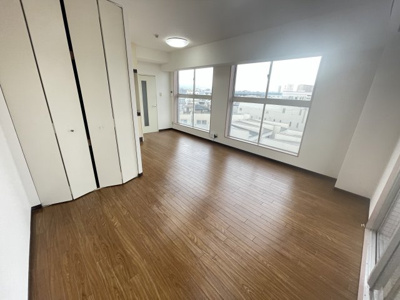 【居間・リビング】 | ミュゼ西淡路 | 使いやすいリビングです