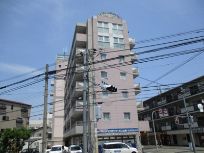 【外観】 | ミュゼ西淡路 | タイル張りのきれいなマンションです。