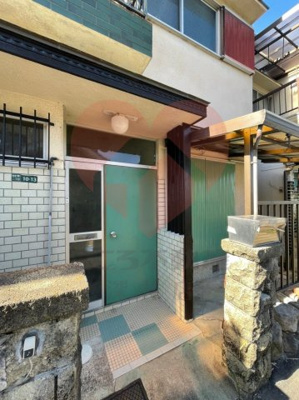 【エントランス】 | 岸和田市極楽寺町２丁目戸建