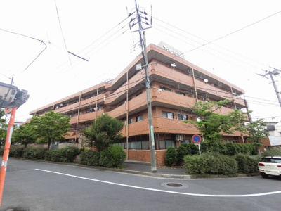 【外観】 | ライオンズマンション岸谷公園Ｂ棟 | 総戸数７１戸、昭和６０年４月築、管理人は日勤勤務につき管理体制良好です♪