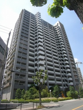 セントラルレジデンス城東シティタワーの外観|別角度からの外観です。