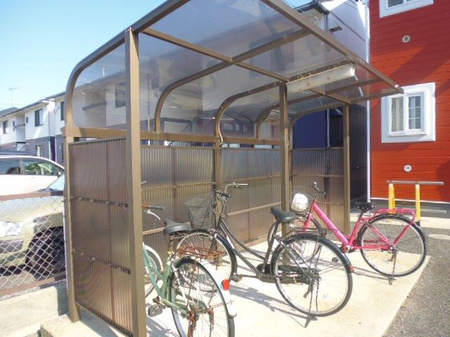 総社市中央３丁目のアパートのその他共用部分|自転車置き場