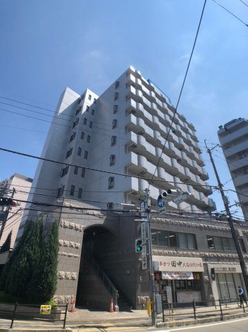 ルミエール八尾駅前の外観