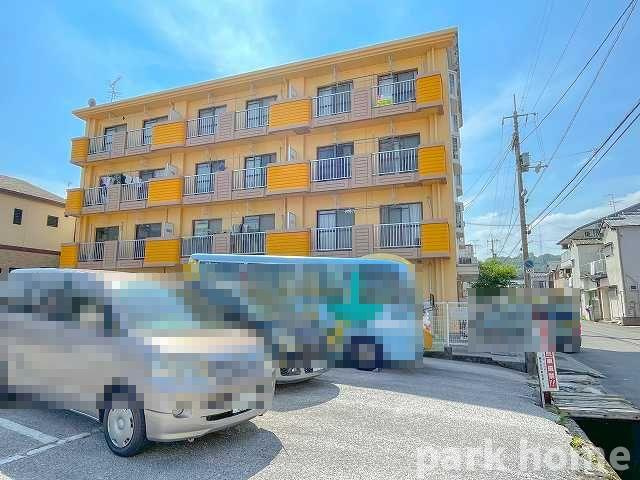 百石ヒルズの外観|落ち着いた雰囲気の外観です