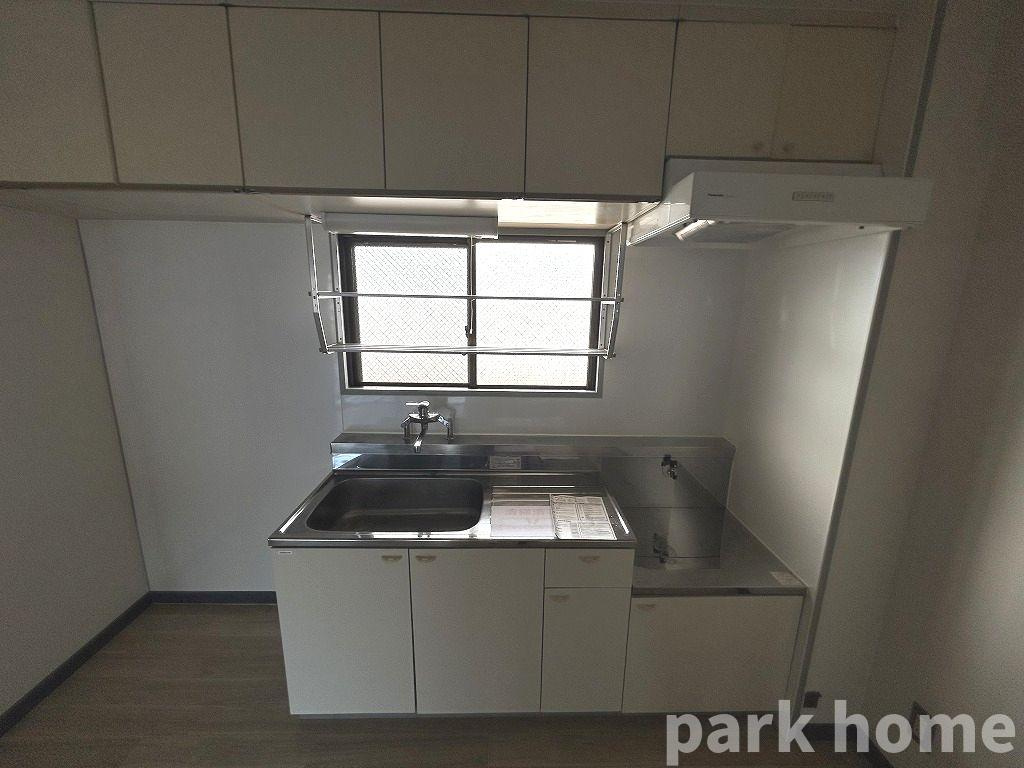 百石ヒルズのキッチン|使いやすいキッチンです