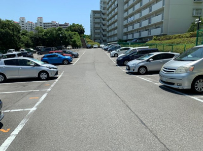 【駐車場】 | グリーンコーポジェームス山弐番館 | 敷地内駐車場ございます。