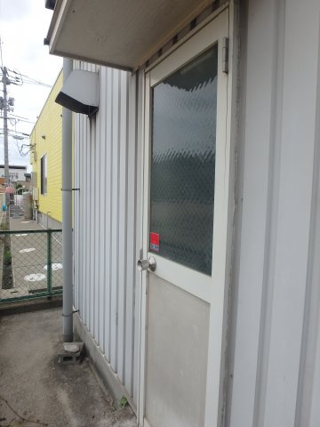 中島テナントの外観