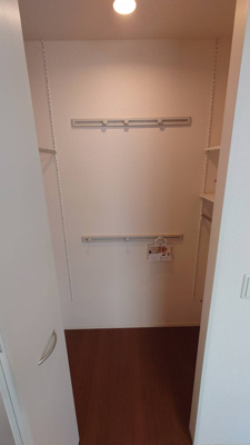 【収納】 | エスポワール | リビング横 洋室5.3帖