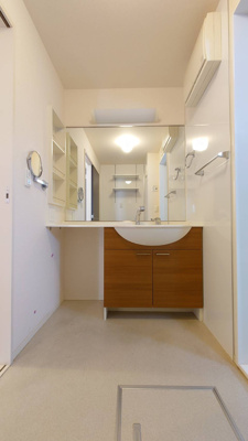 【ロビー】 | エスポワール | 洗髪洗面化粧台