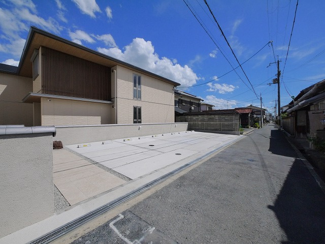 ラフォレ　郡山の駐車場