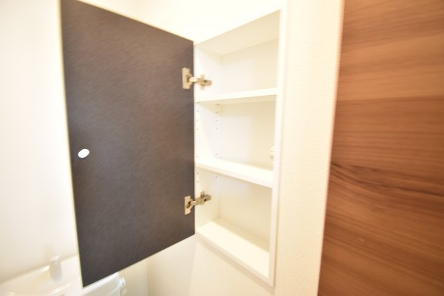 【収納】 | ◇◇南向き、東側解放感ありの築約７年一戸建て◇◇ | 南道路、東側駐車場につき陽当りが良く解放感のある一戸建て！お部屋が４部屋あるのも魅力です。駅徒歩６分、築約７年のまだまだお使いいただけるお住まい。