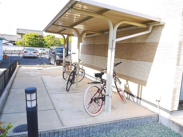 レオパレスヴィラージュＣのその他共用部分|自転車置場