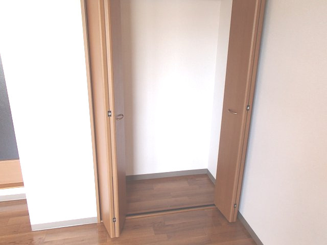 【収納】 | シャトルウエスト | 便利な収納スペースです