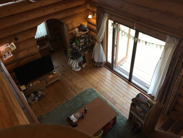 洋向台2丁目　中古一戸建ての居間・リビング