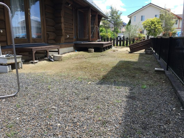 洋向台2丁目　中古一戸建ての庭