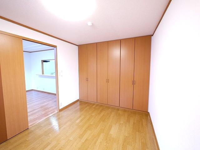 トウケンコーポ桜井南の洋室|広々とした洋室です