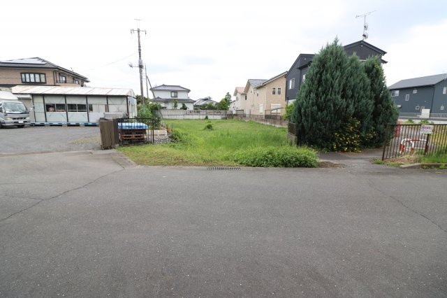 【前面道路含む現地写真】の画像