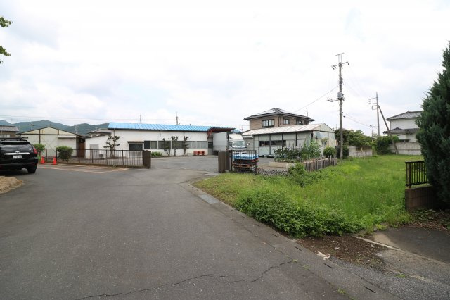 【前面道路含む現地写真】の画像