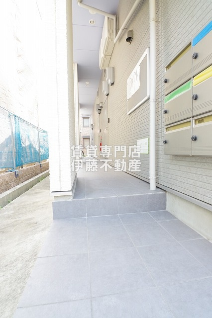 カーサ ベル 稲生のロビー