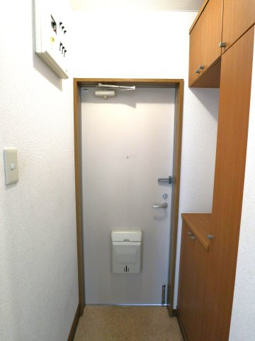 サンエステート　Ａの玄関