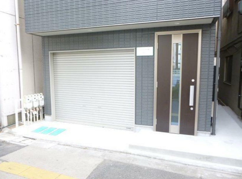 【エントランス】