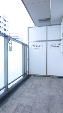 FDS PREXのバルコニー