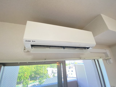【設備】 | エルセレーノ吹田 | エアコンが付いておりますので、夏や冬でも快適に暮らすことが出来ます