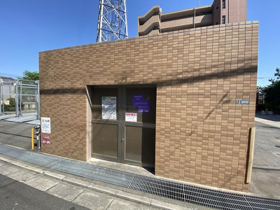 【その他共用部分】 | エルセレーノ吹田 | 扉付きゴミ置き場はカラスが荒らせないので衛生的に保てます