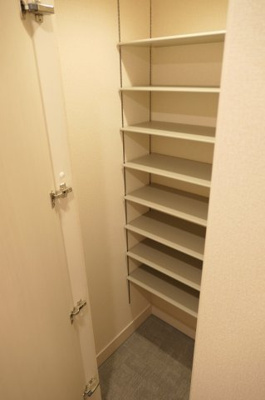 【玄関】 | ロータス長町B棟