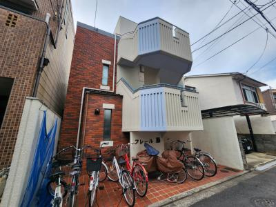 フレール藤の外観