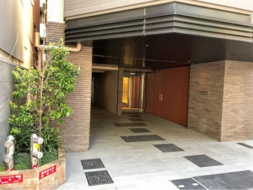 【エントランス】