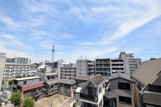 【展望】 | 物件のお問い合わせは、 ０１２０－７００－９６８までお気軽にどうぞ！
バルコニーからの眺望　スカイツリーも見えます