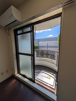 【バルコニー】 | ベルサイユ池上No.2