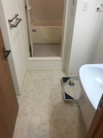 スクーデリア府中の洗面所