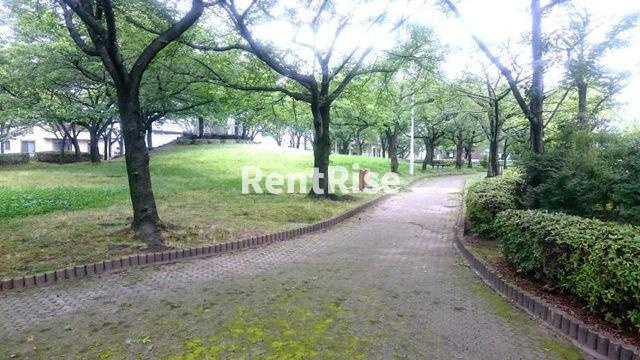 サンオールドリバーの駐車場|第3号三条緑地 0.4km