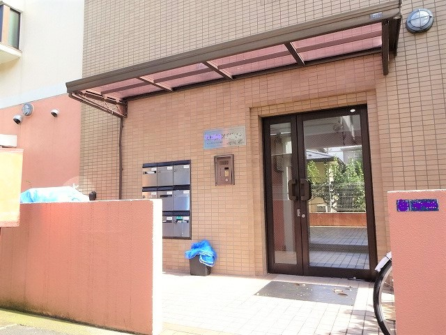 マジェスティパレスＫＭのエントランス