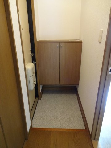 アフロ―テ山川【10.000円キャッシュバック対象物件】の玄関