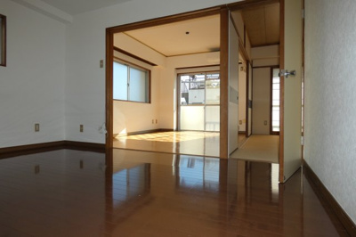 【居間・リビング】 | 第3角柳マンション