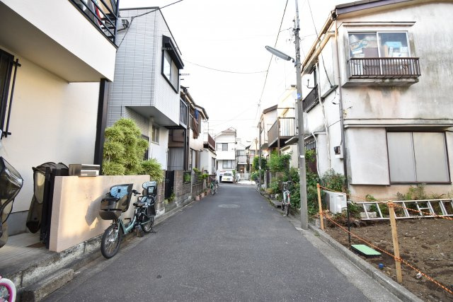 【前面道路含む現地写真】 | 杉並区成田東2丁目　新築戸建