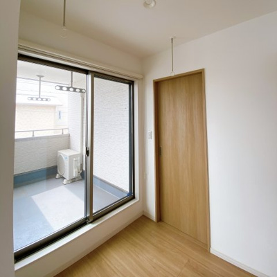 【その他】 | 東区広谷 | ホスクリーンが付いているので、雨の日でも洗濯物が干せれます♪