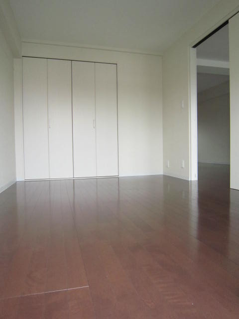 GRAND大山崎の洋室