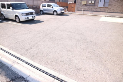 【駐車場】 | エルムス・ヒル