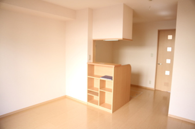 【居間・リビング】 | エルムス・ヒル