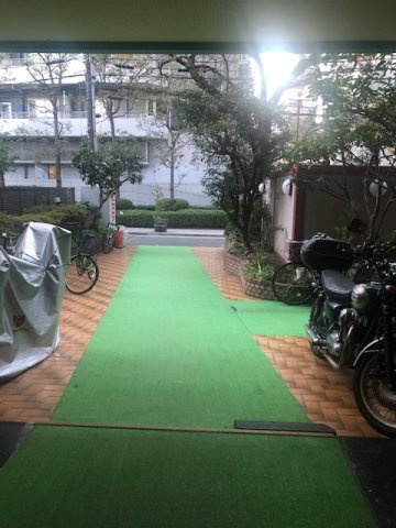 メゾンド四谷のエントランス